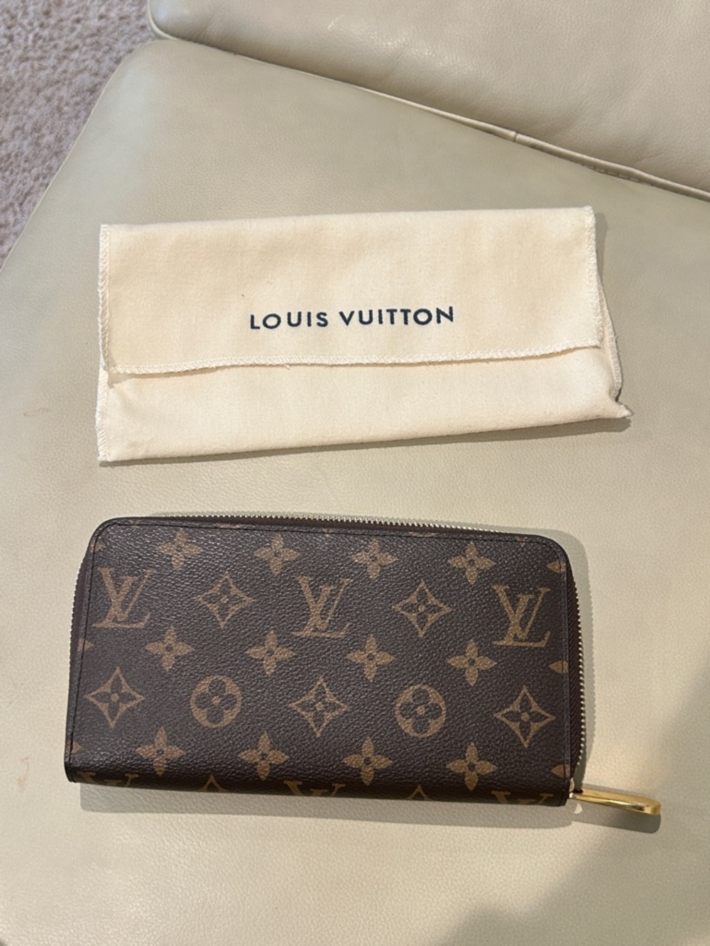 Pink Cardholder Key Charm - Picture 6 of 7